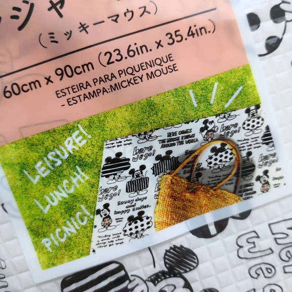 Disney Other New Disney Daiso Mickey Mouse Picnic Mat Sitting Cover Waterproof Poshmark